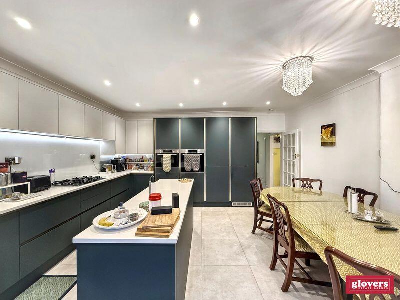 Additional image 11 of Elmfield Crescent, Moseley, Birmingham, B13