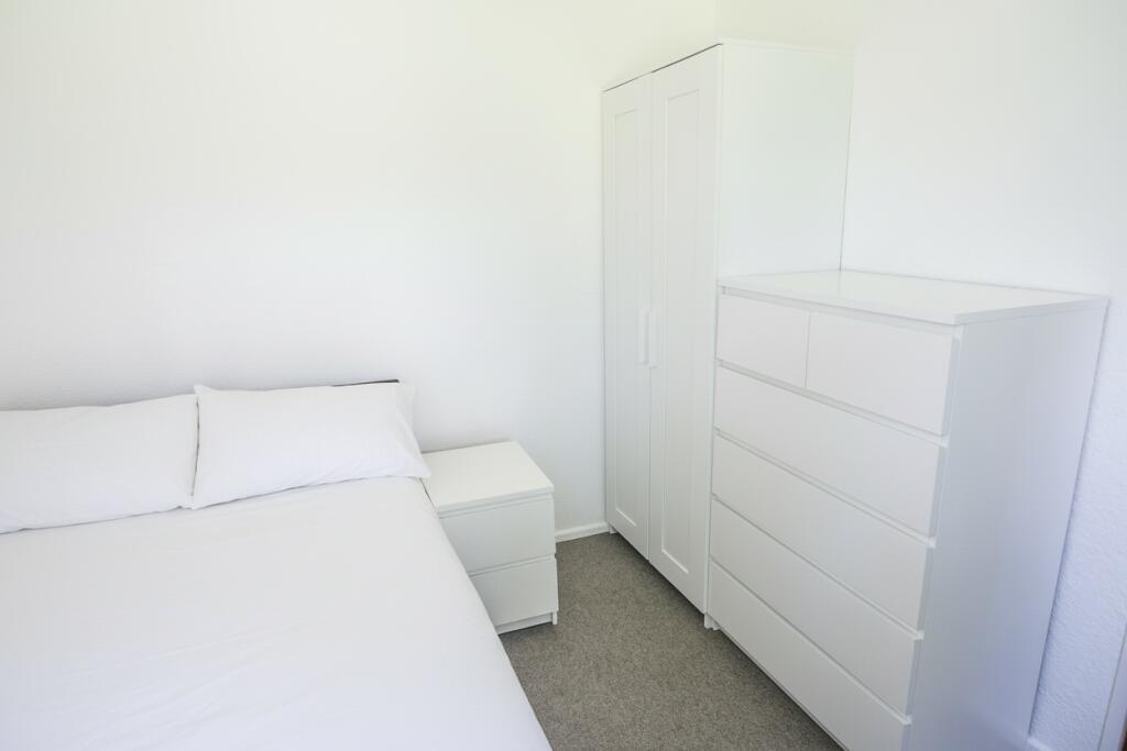 Additional image 8 of Leahurst Crescent - Professional House Share, Harborne, West Midlands, B17