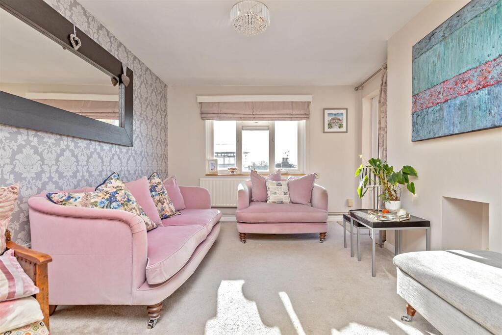 Additional image 24 of Hatfield Road, St. Albans