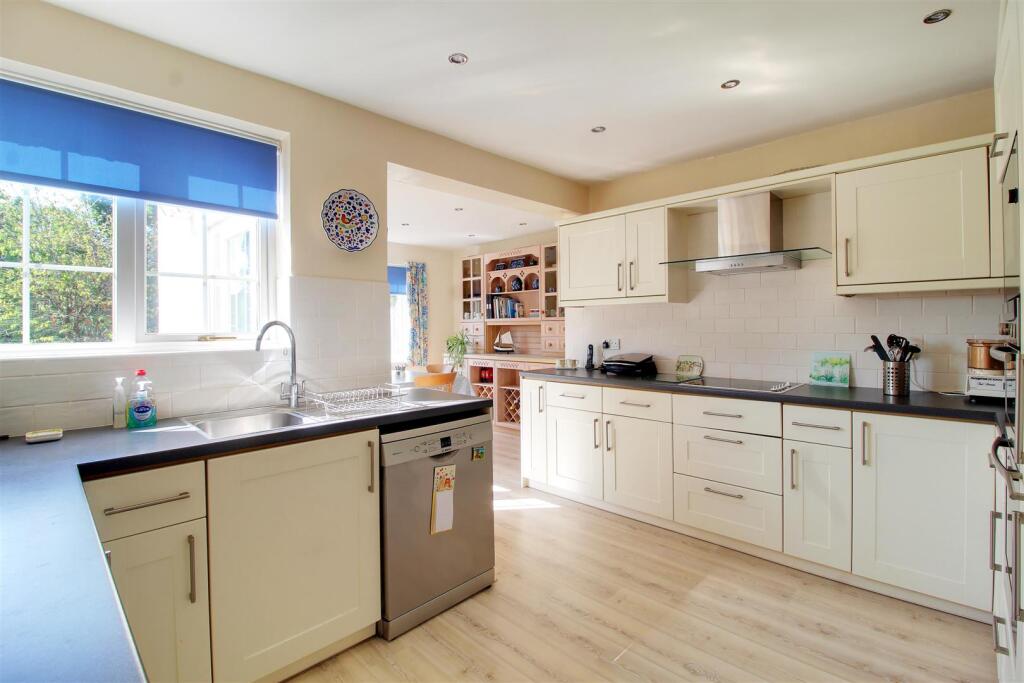 Additional image 5 of Moffats Lane, Brookmans Park