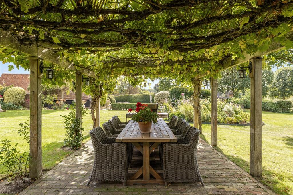 Additional image 37 of Rabley Heath Road, Welwyn, Hertfordshire, AL6