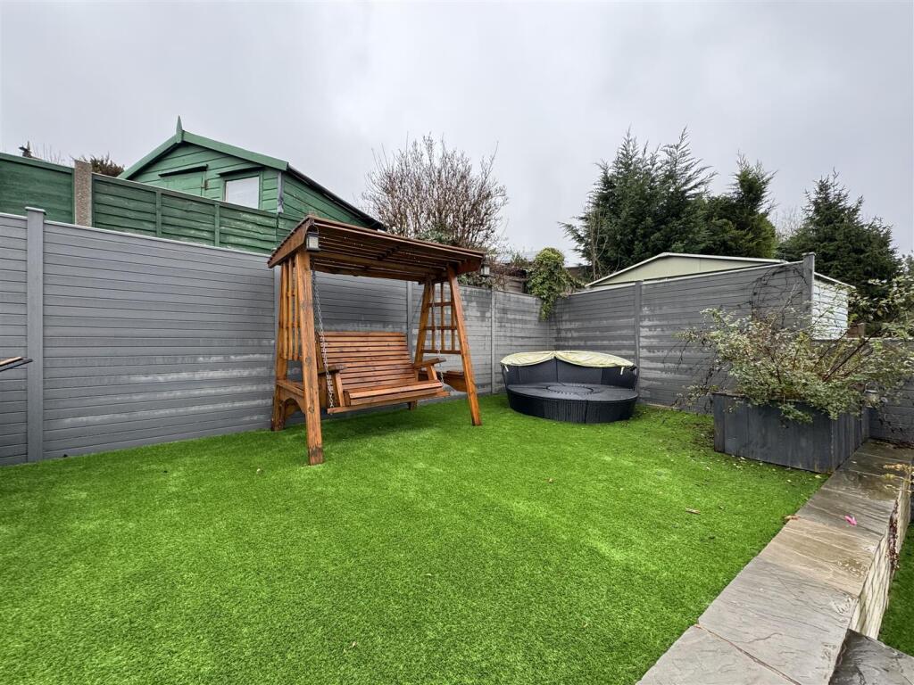 Additional image 21 of Woburn Drive, Halesowen