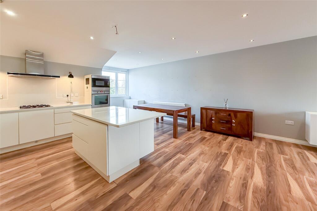 Additional image 15 of Russet Drive, St. Albans, Hertfordshire, AL4