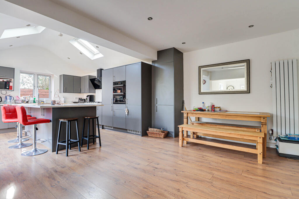 Additional image 7 of Glemsford Drive, Harpenden, Hertfordshire, AL5