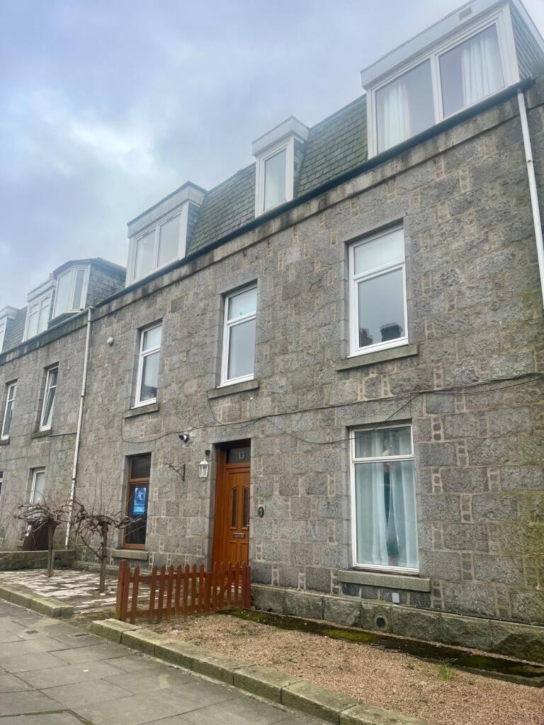 Lamond Place, Aberdeen, AB25