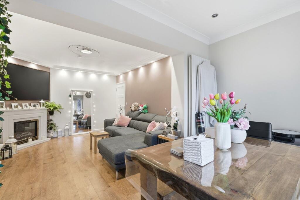 Additional image 2 of Meadow Close, London Colney, St. Albans, Hertfordshire, AL2