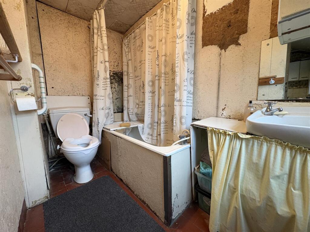 Additional image 8 of Nimmings Road, Halesowen