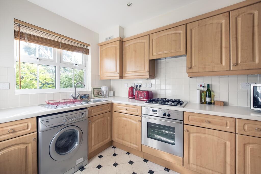 Additional image 11 of Church Croft St. Albans AL4