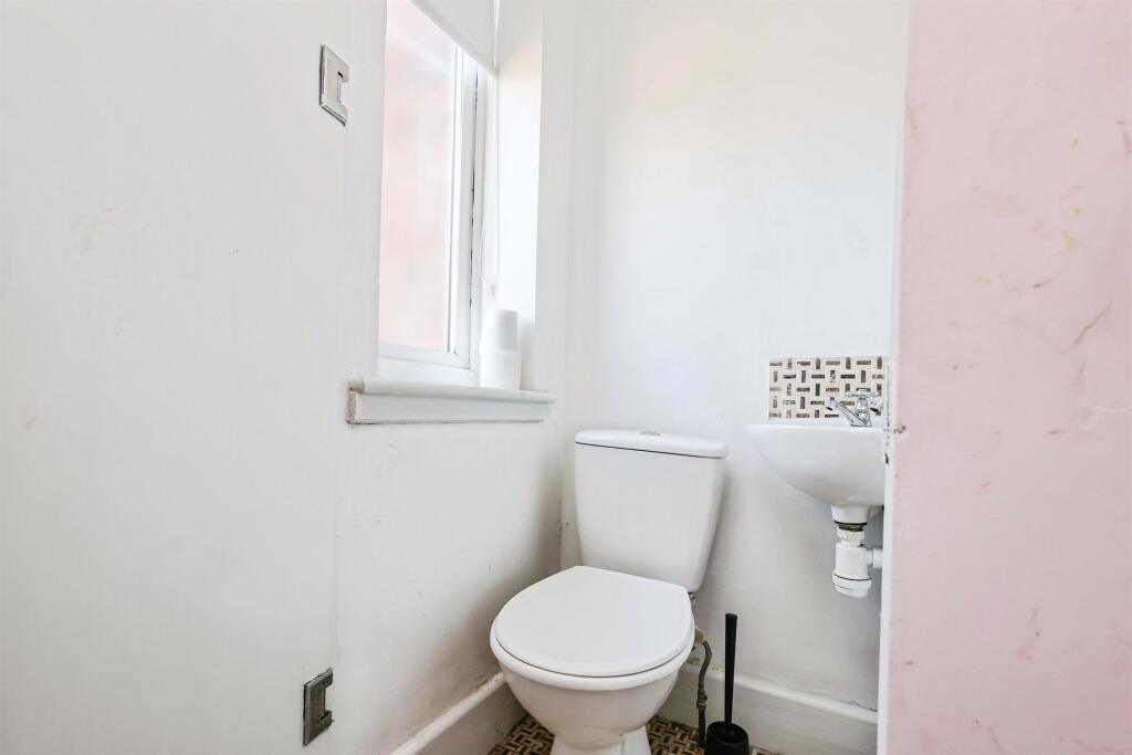 Additional image 21 of St. Kenelms Avenue, Halesowen