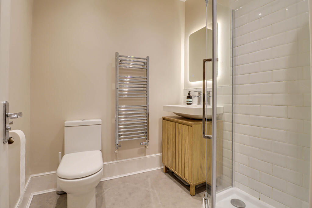 Additional image 9 of High Street, Harpenden, Hertfordshire, AL5