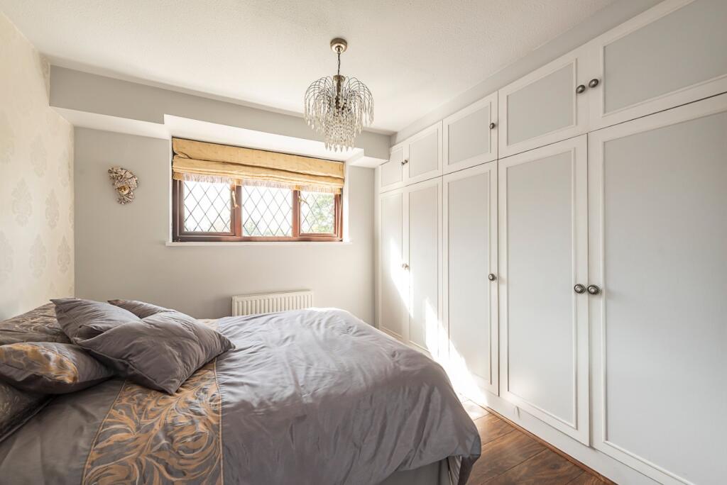 Additional image 7 of Old Orchard, Park Street, St Albans, Herts, AL2