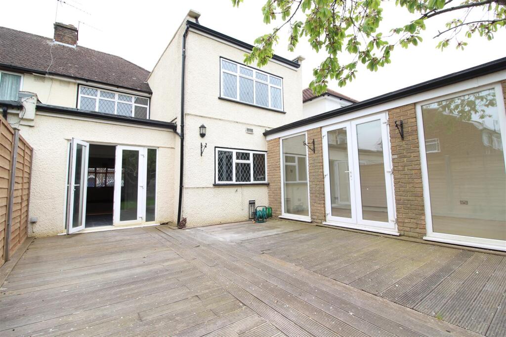 Additional image 11 of Roestock Gardens, Colney Heath, St. Albans