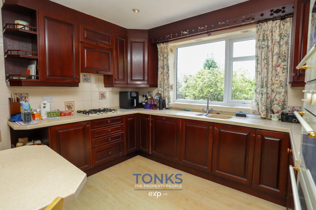 Additional image 9 of Longlands Road, Halesowen, B62 0AY