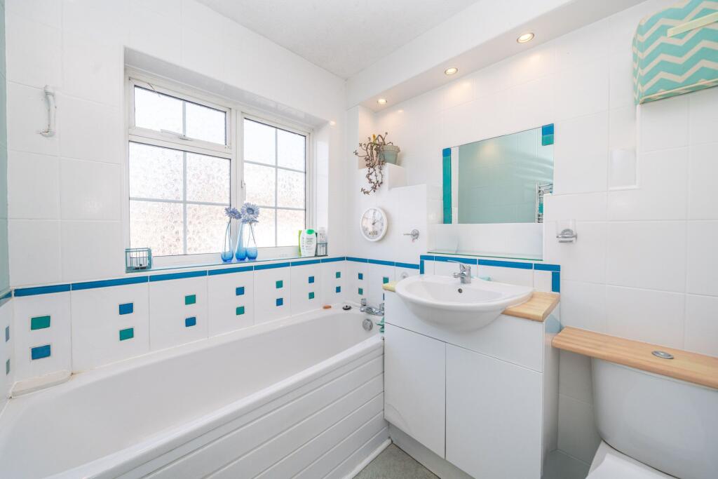 Additional image 10 of High Street, Markyate, AL3