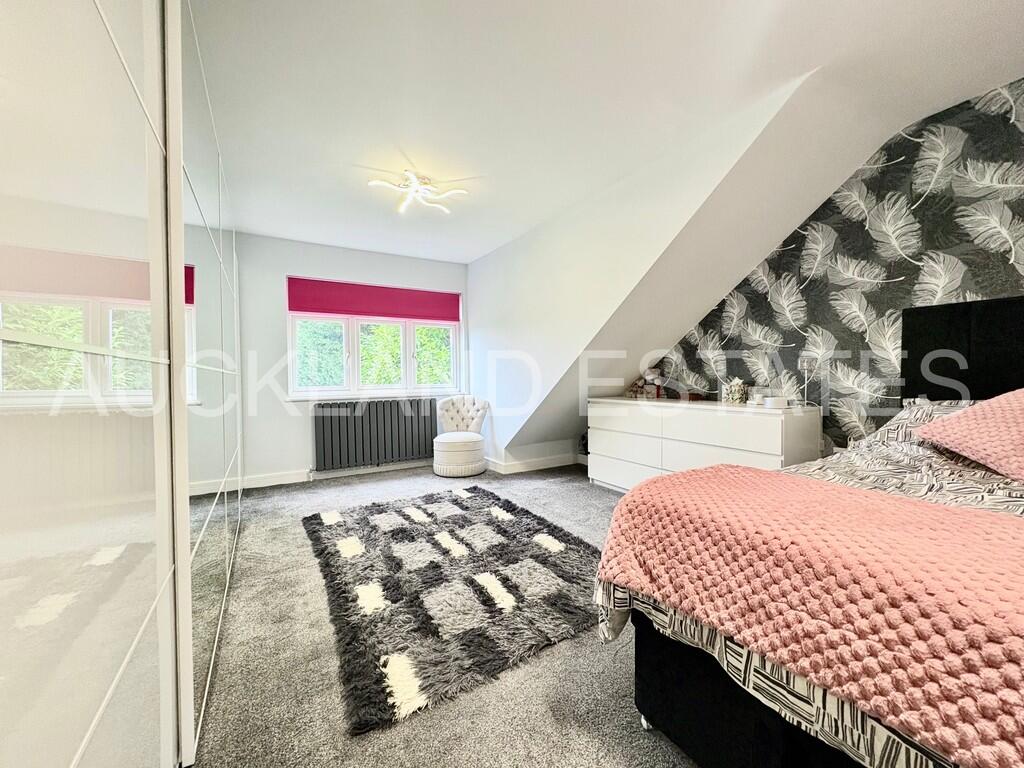 Additional image 11 of Swanland Road, Brookmans Park