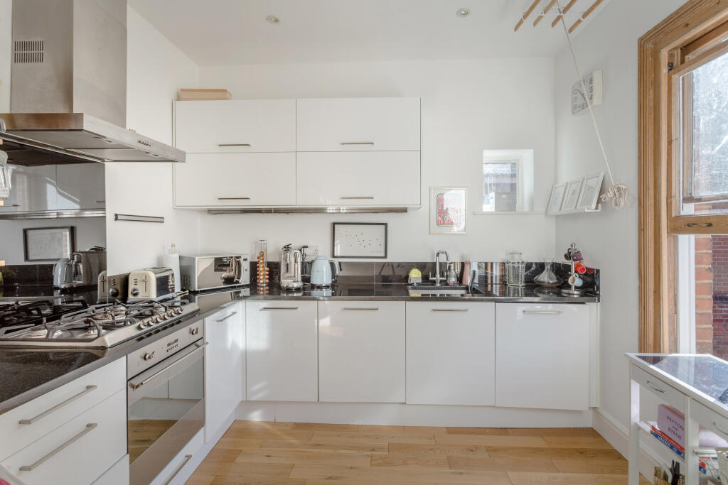 Additional image 7 of Beaconsfield Road, St. Albans, Hertfordshire