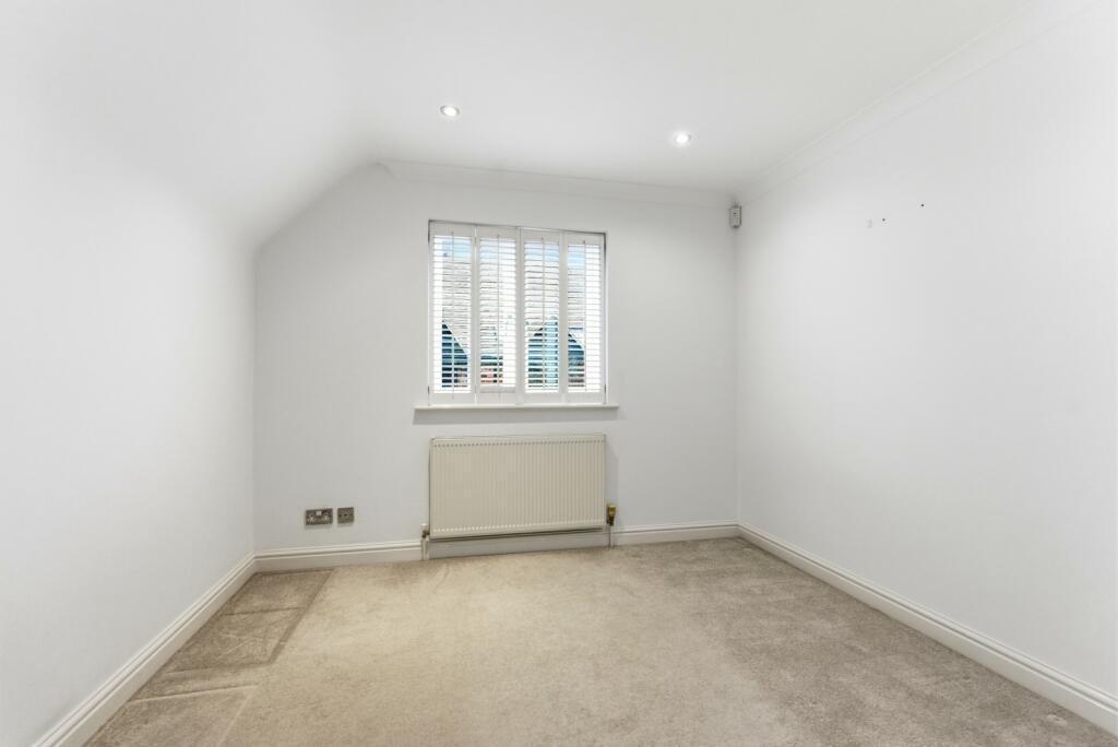 Additional image 5 of Saracens Head Yard, St Albans, Herts