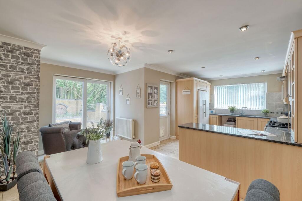 Additional image 4 of Linthurst Newtown, Blackwell, B60