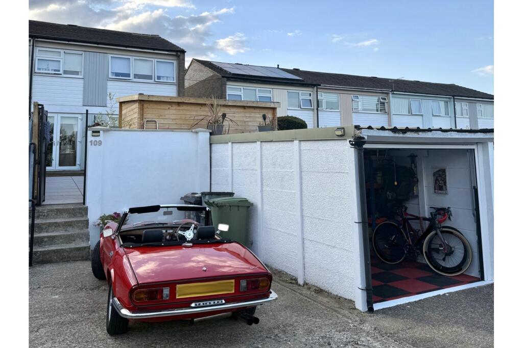 Additional image 19 of Windmill Avenue, St. Albans, AL4