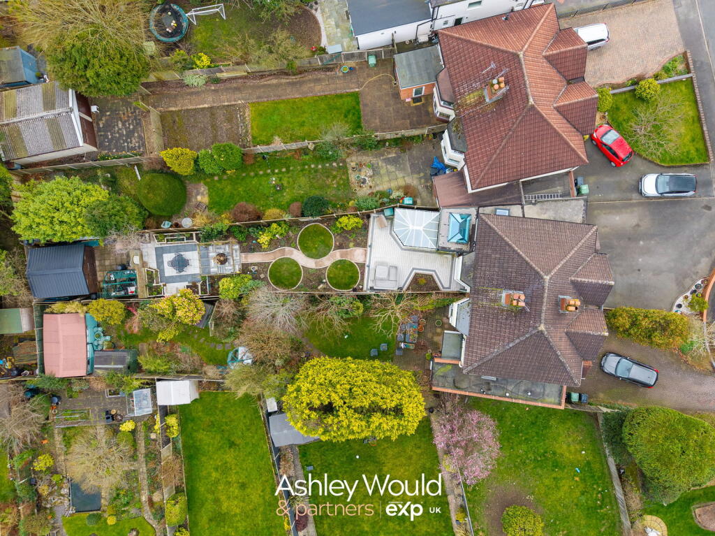 Additional image 20 of Oak Tree Crescent, Halesowen, B62 9DA