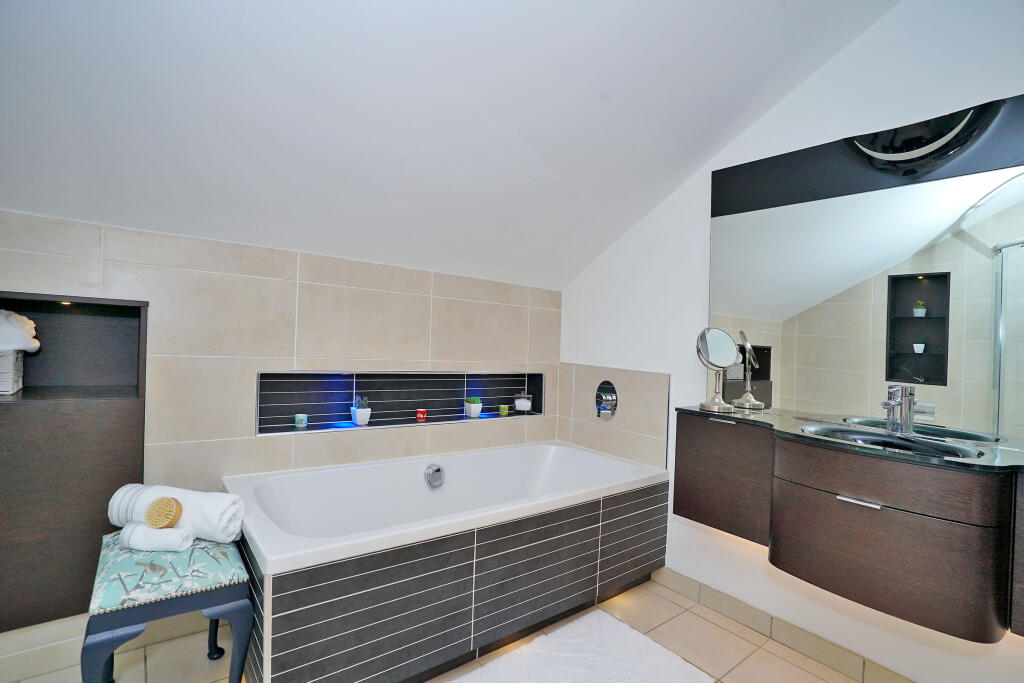 Additional image 6 of Polmuir Road, Aberdeen, AB11