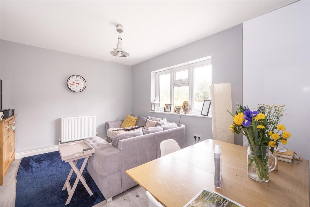 Additional image 4 of Pickford Hill, Harpenden