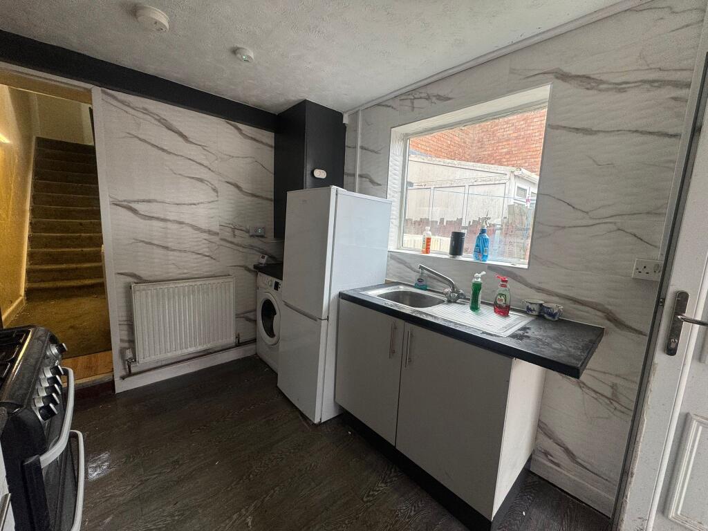 Additional image 5 of Room Available In Woeley Castle, B29 5QL