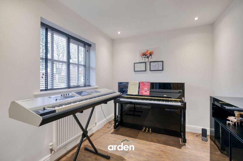 Additional image 5 of Hanbury Road, Hanbury, B60