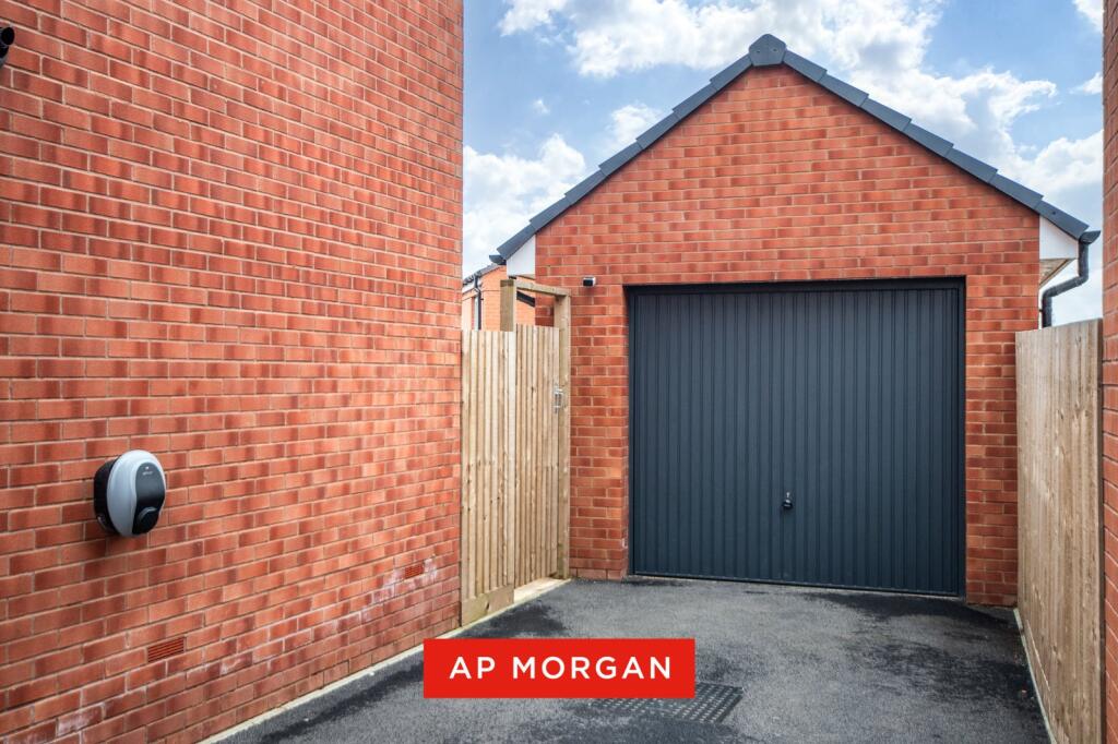 Additional image 22 of Cedar Road, Bromsgrove, Worcestershire, B61