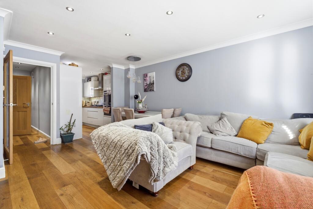 Additional image 4 of Buckwood Road, Markyate, St. Albans, Hertfordshire, AL3