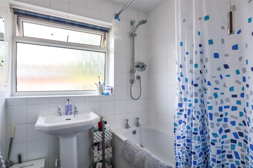 Additional image 11 of Farm Close, Harpenden, AL5