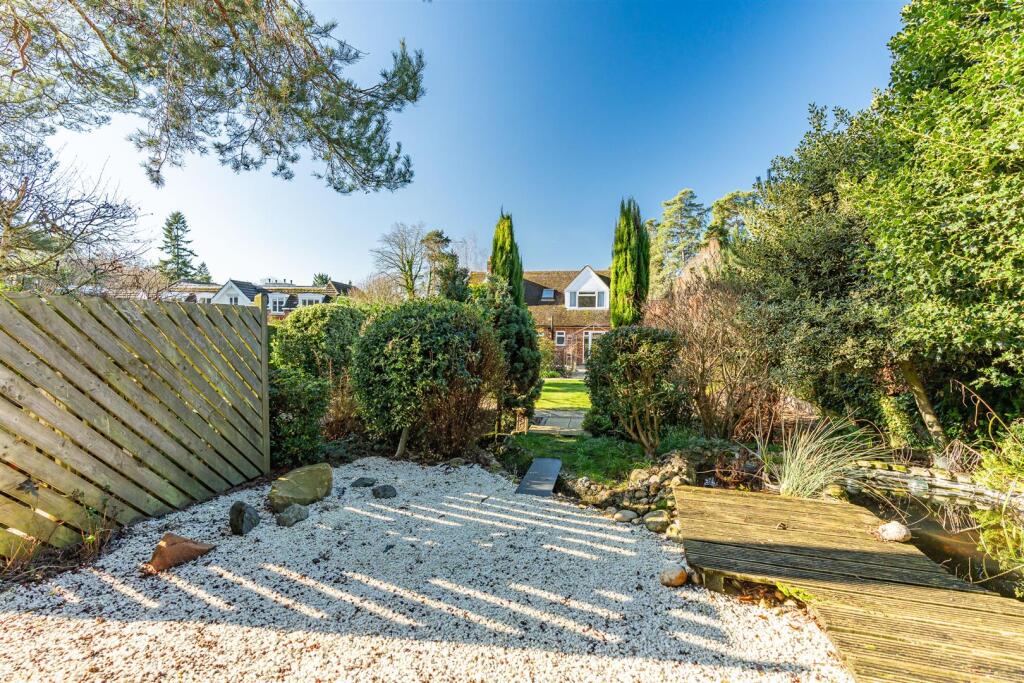 Additional image 28 of Canonsfield Road, Welwyn