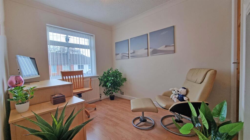 Additional image 9 of Lee Road, Hollywood