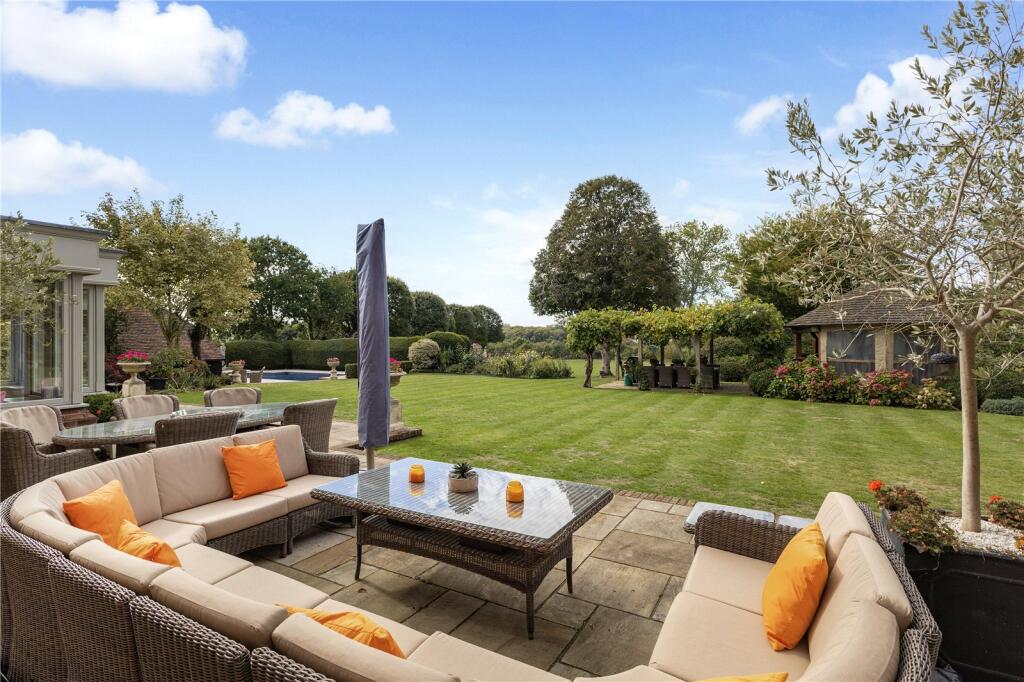 Additional image 35 of Rabley Heath Road, Welwyn, Hertfordshire, AL6