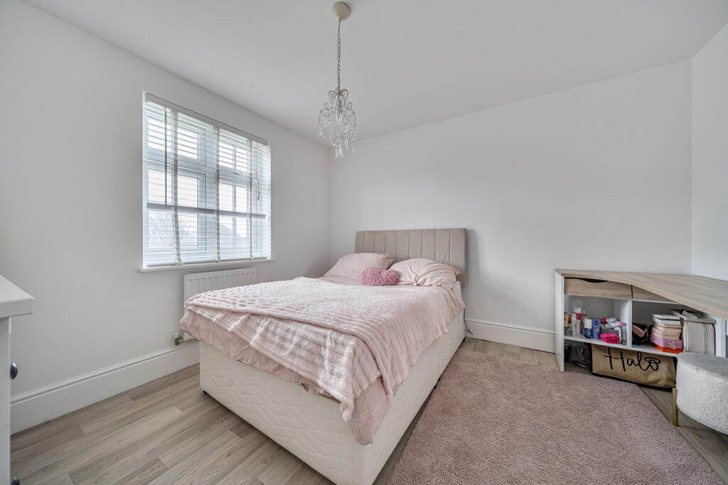 Additional image 10 of Engine Close, Bromsgrove, B60