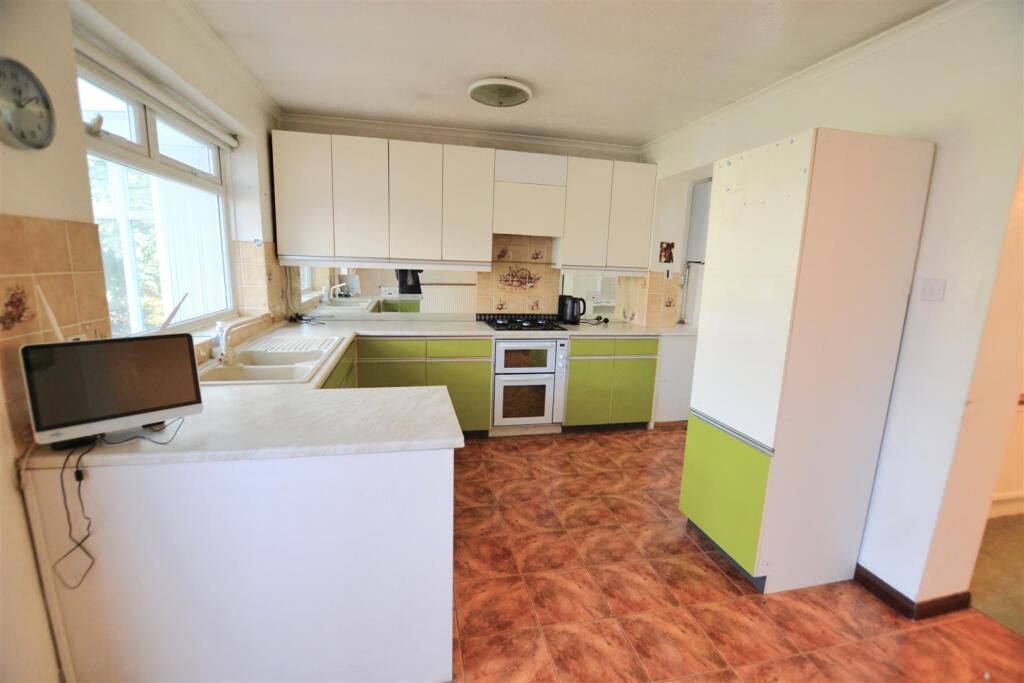 Additional image 19 of Selwyn Crescent, Ellenbrook