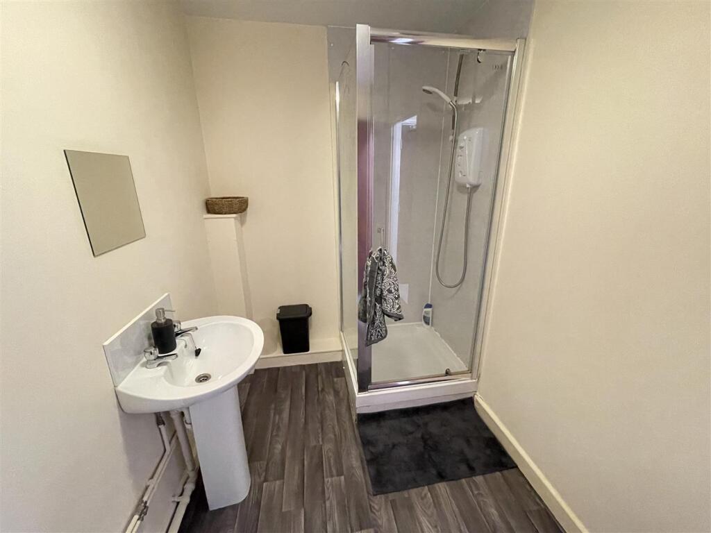 Additional image 8 of Apartment 15 Unihouse Place