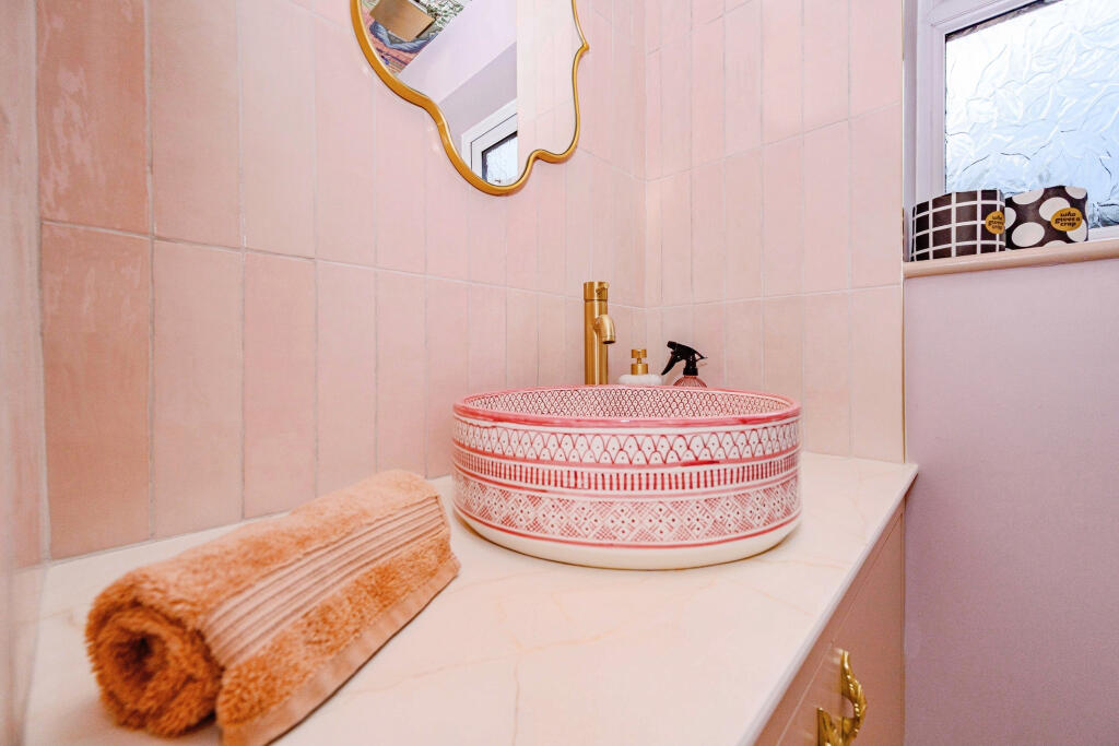 Additional image 15 of Caledon Road, St. Albans, AL2