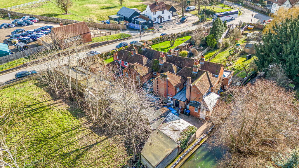 Mill Green, Hatfield, AL9 5NY