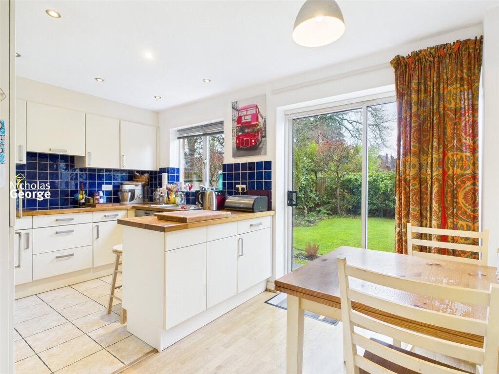 Additional image 35 of Foxes Meadow, Cotteridge, Birmingham, B30