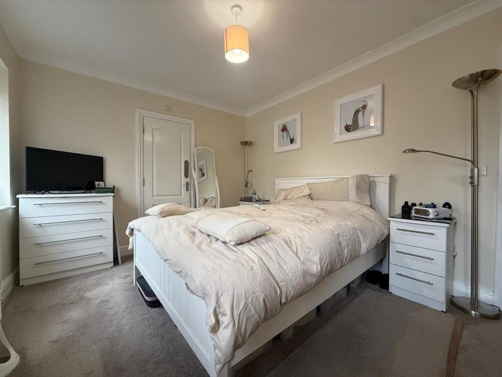 Additional image 5 of Canonsfield Road, WELWYN