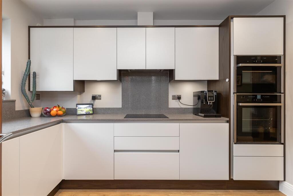 Additional image 5 of Folly Lane, St. Albans