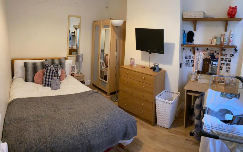 Additional image 5 of Ashley Terrace - 3 bed, Selly Oak, West Midlands, B29