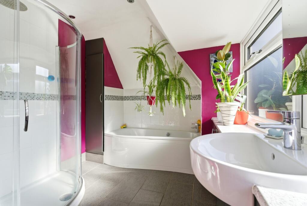 Additional image 12 of Conquerors Hill, Wheathampstead, St. Albans, Hertfordshire, AL4