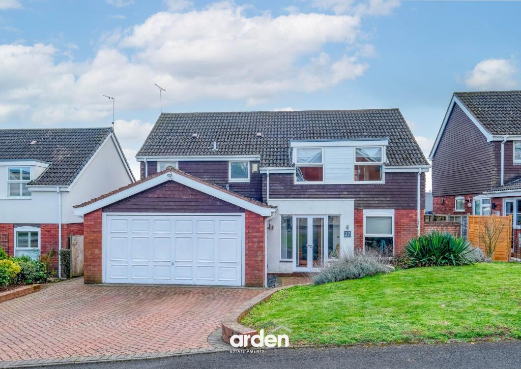 Harvington Road, Bromsgrove, B60