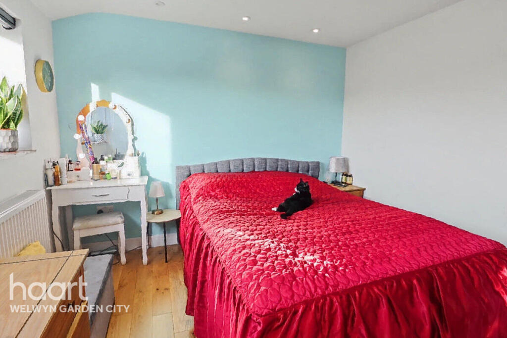 Additional image 9 of Deerswood Avenue, Hatfield