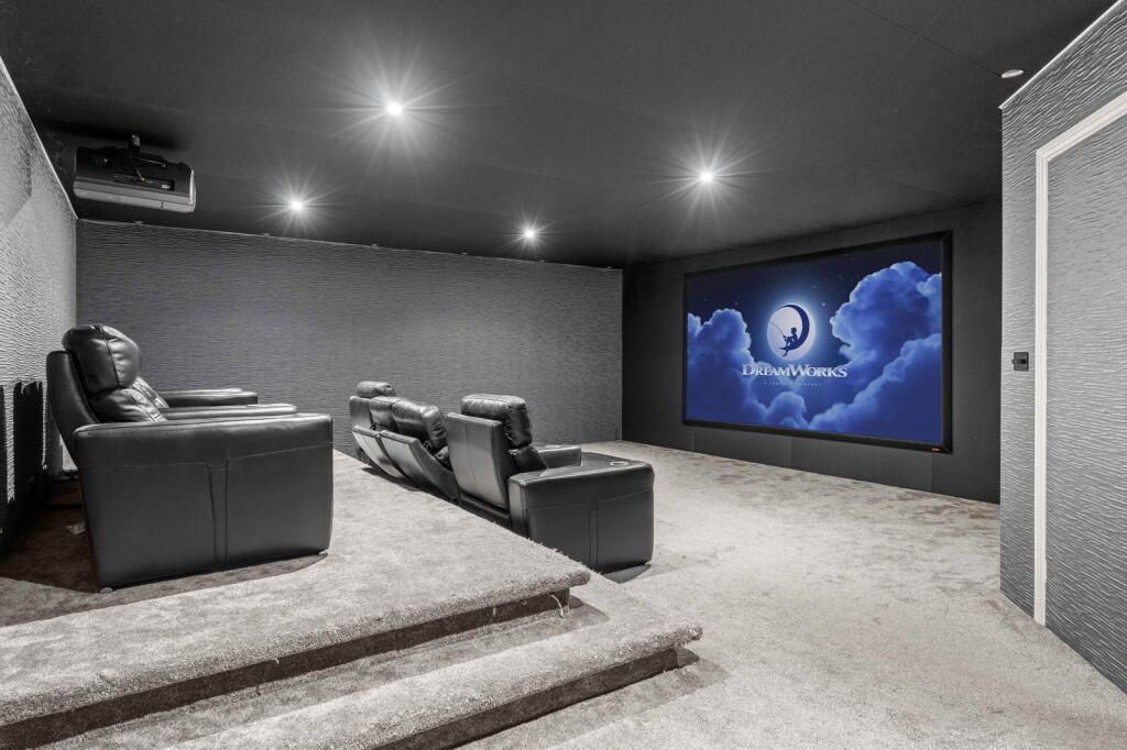 Additional image 21 of Pottersheath Road, Welwyn, AL6 9SY