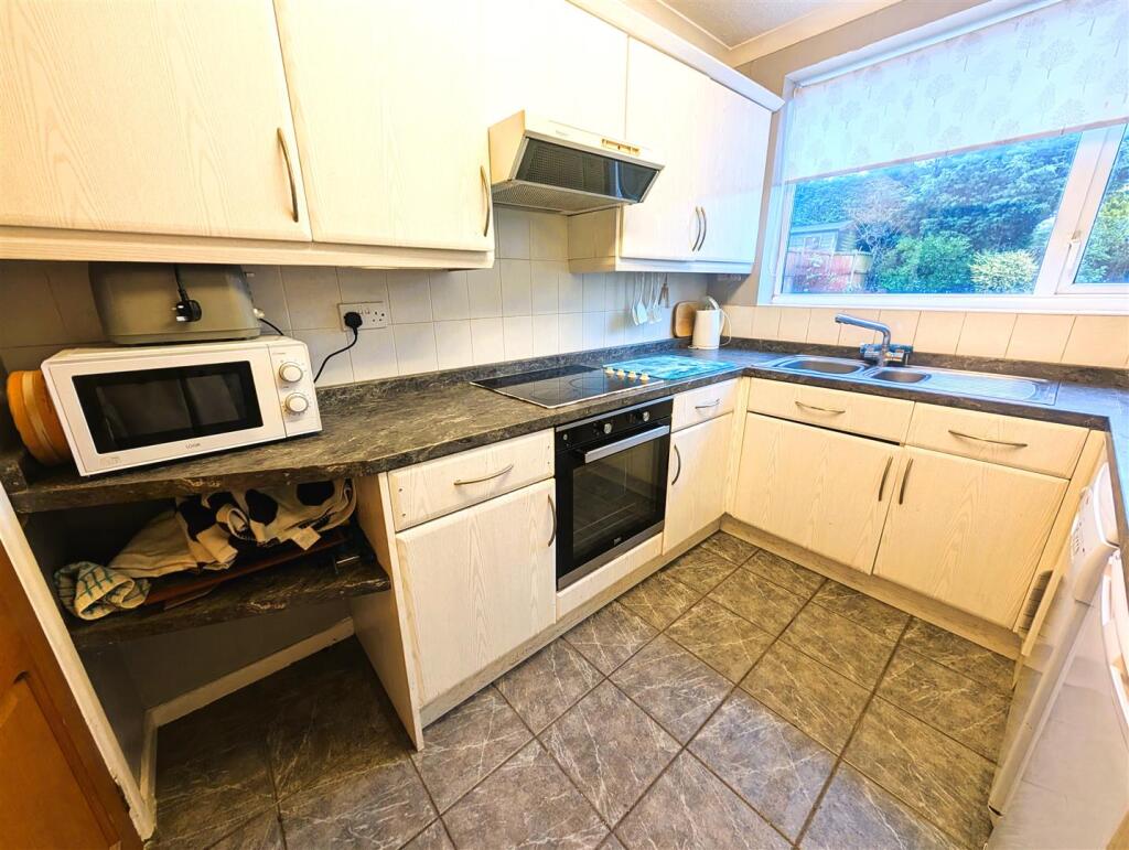 Additional image 5 of Raddens Road, Halesowen