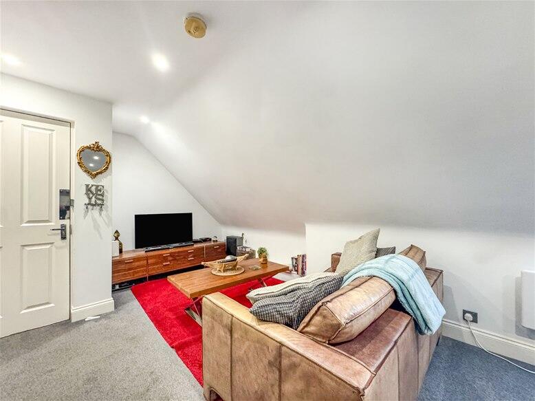 Additional image 10 of Sun Lane, Harpenden, AL5