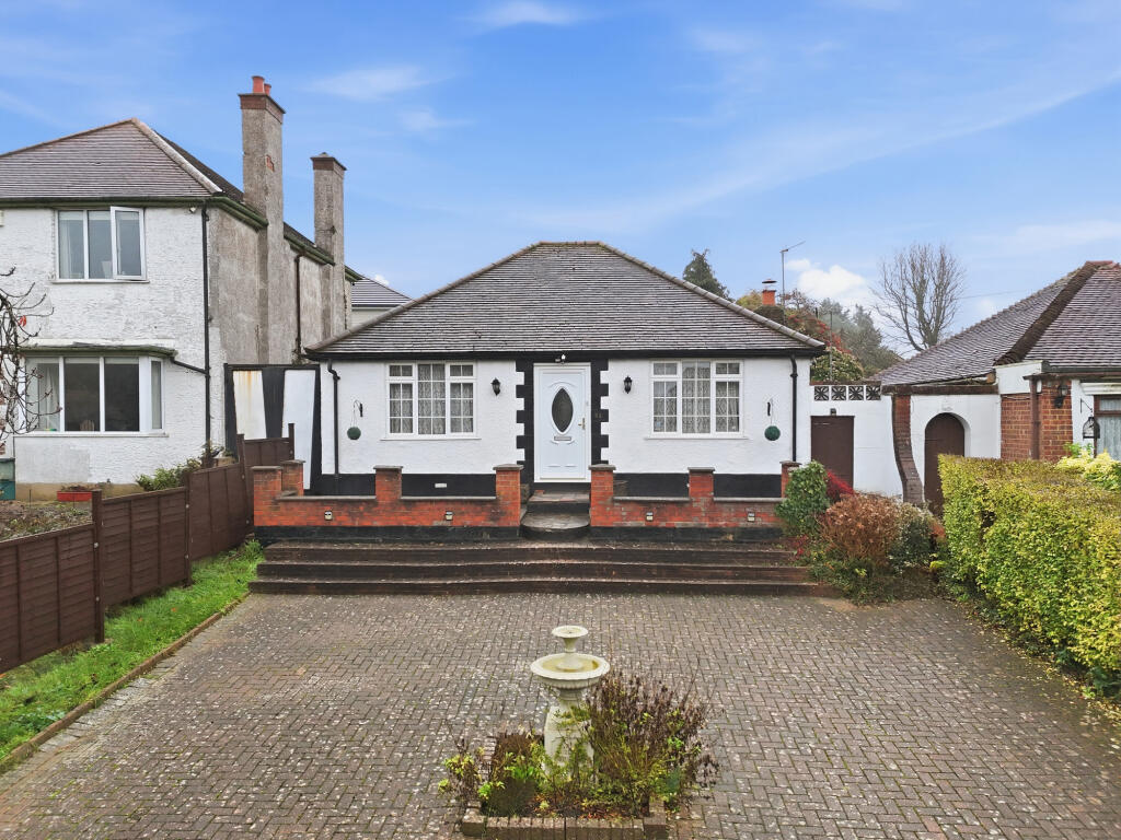 Additional image 24 of Mount Drive, Park Street, St. Albans